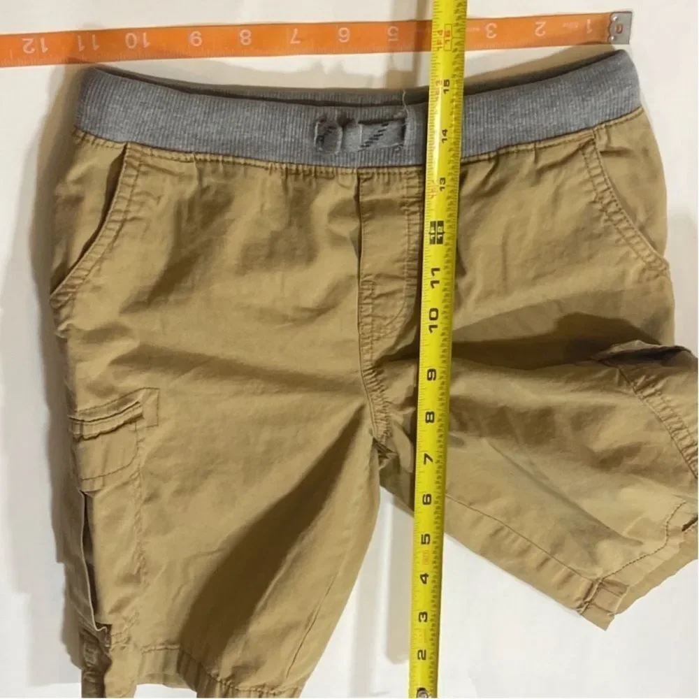 10/$50 Carter’s Kids Tan Cargo Shorts Size 7